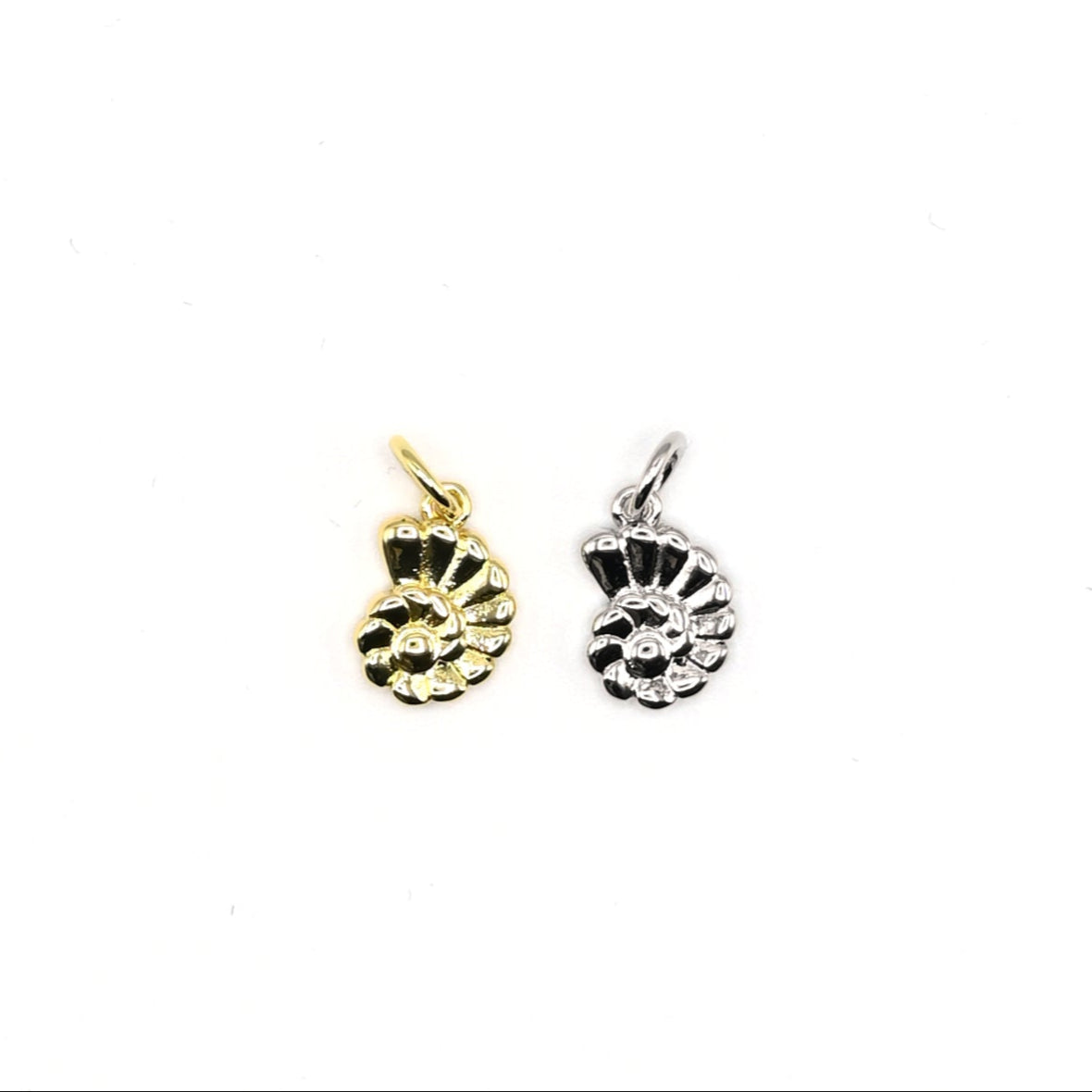 Mini Shell Charm 18K Gold Filled / Silver