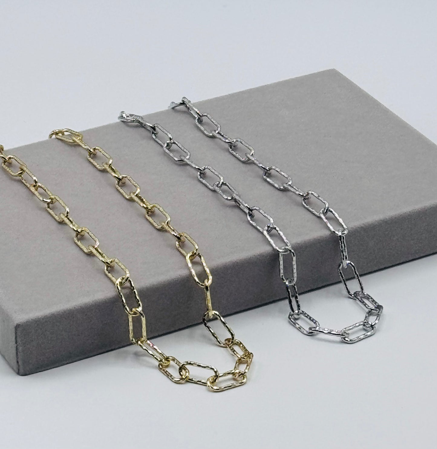 Chunky Oval Rounded Hammered-style Necklace 18K Gold Filled / Silver