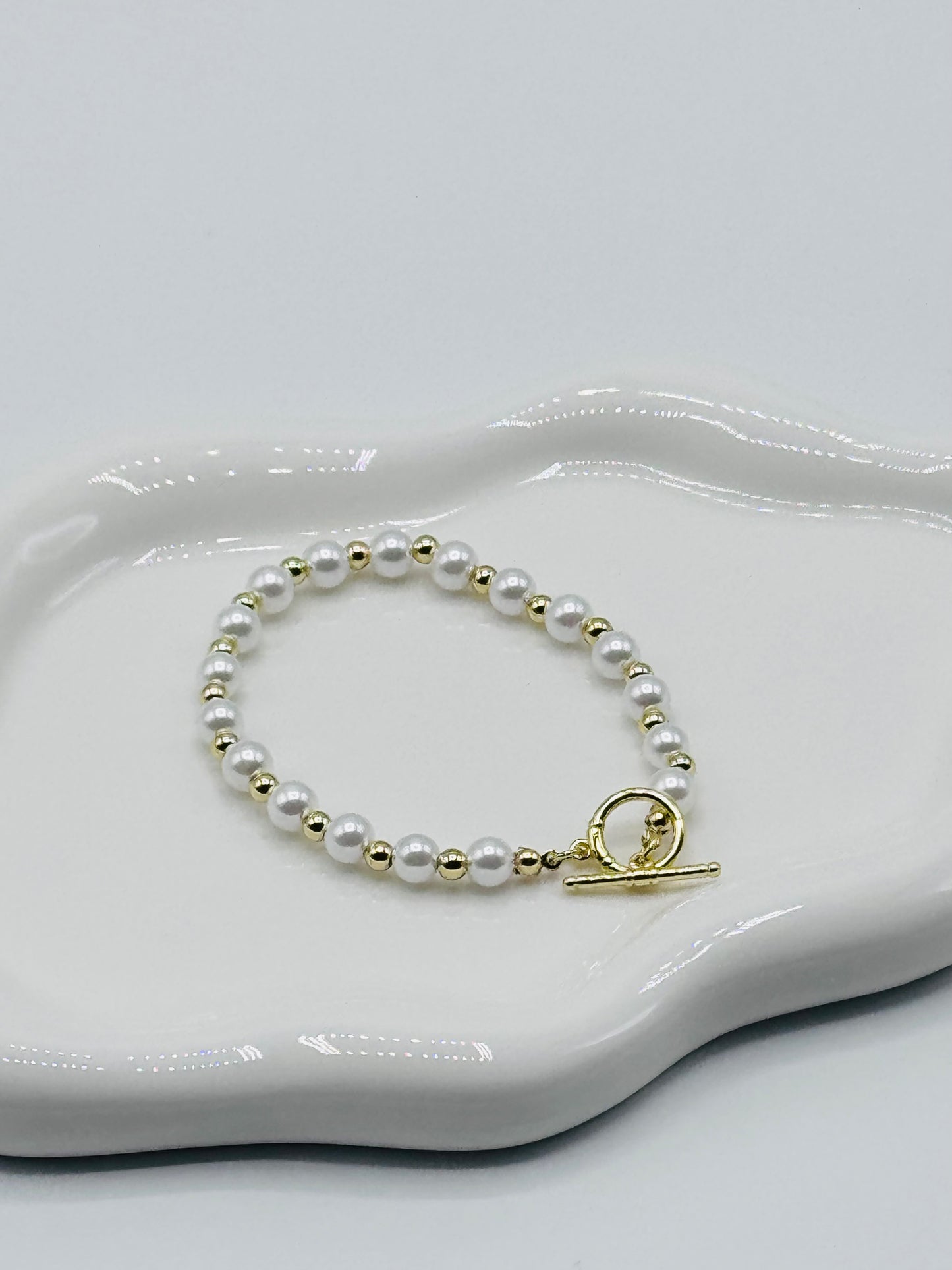 Classic Pearl & Gold Bead Bracelet with Toggle Clasp 18K Gold Filled